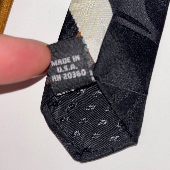 J. Blades & Co. 100% Silk Tie Art Deco Geometric USA Black Brown - Picture 7 of 8
